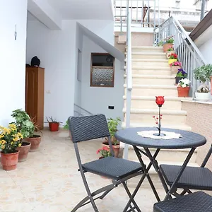 Downtown 2 Apartment Berat